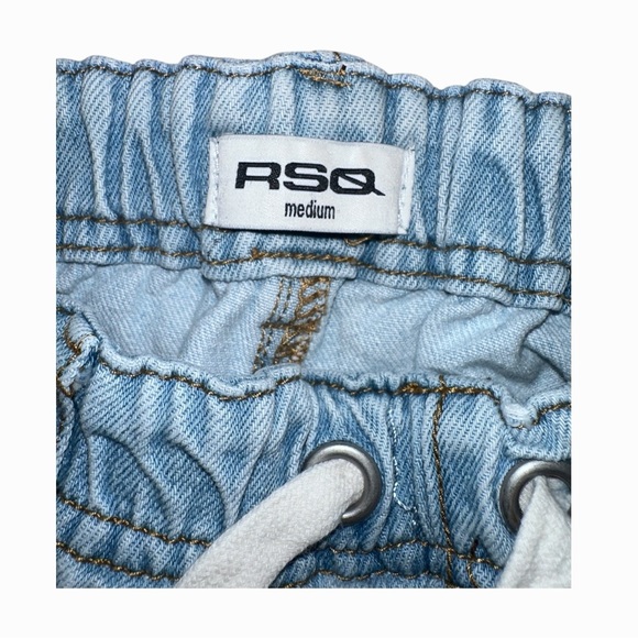 Tilly’s RSQ Girls Pull-On High Waisted Wide Leg Jeans, Sz M (10–12), Light Wash - Picture 6 of 10